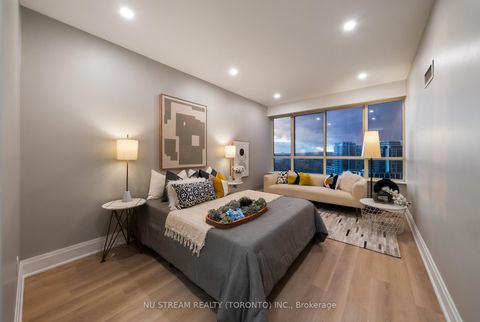 Photo 6 at Ph3 - 33 Weldrick Road E, Harding, Richmond Hill