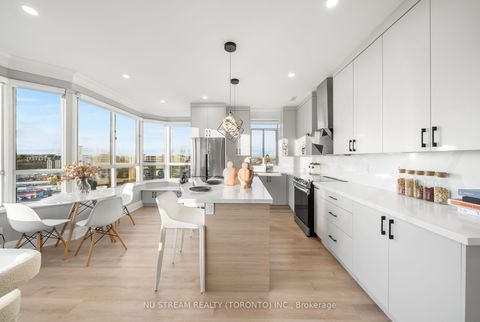 Photo 10 at Ph3 - 33 Weldrick Road E, Harding, Richmond Hill