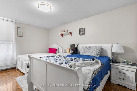 Photo 9 at 1414 - 60 Pavane Linkway, Flemingdon Park, Toronto