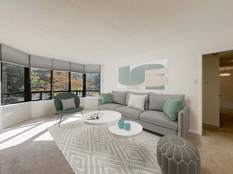 Photo 9 at 204 - 245 The Donway W, Don Mills, Toronto