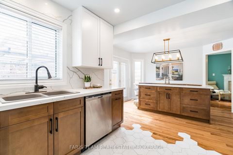 Photo 6 at 43 Dunnett Drive, Ardagh, Barrie