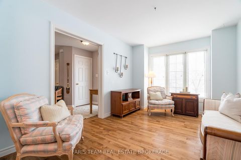 Photo 8 at 43 Dunnett Drive, Ardagh, Barrie