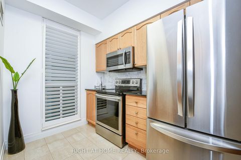 Photo 14 at 109 - 2119 Lake Shore Boulevard W, Mimico, Toronto