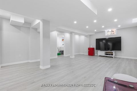 Photo 32 at 1241 Brillinger Street, WT West Oak Trails, Oakville