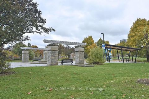 Photo 47 at 48 Pottery Place, East Woodbridge, Vaughan