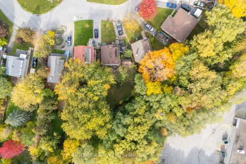 Photo 5 at 141 Roebuck Drive, Kennedy Park, Toronto