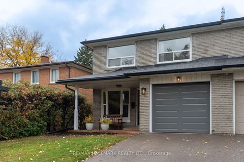 Photo 2 at 48 Doubletree Road, Pleasant View, Toronto