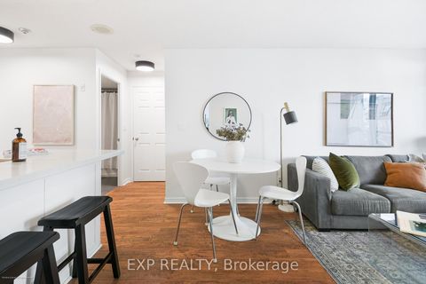 Photo 6 at 527 - 109 Front Street E, Waterfront Communities C8, Toronto