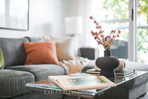 Photo 11 at 527 - 109 Front Street E, Waterfront Communities C8, Toronto