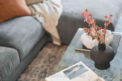 Photo 14 at 527 - 109 Front Street E, Waterfront Communities C8, Toronto