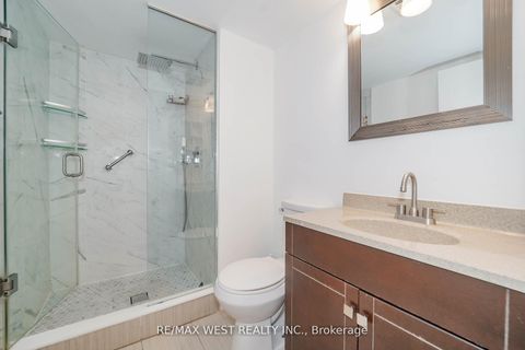 Photo 7 at 501 - 33 Weldrick Road E, Observatory, Richmond Hill