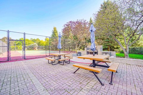 Photo 13 at 501 - 33 Weldrick Road E, Observatory, Richmond Hill