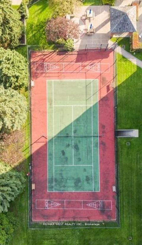 Photo 14 at 501 - 33 Weldrick Road E, Observatory, Richmond Hill