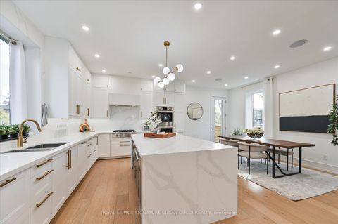 Photo 12 at 32 Treadway Boulevard, East York, Toronto