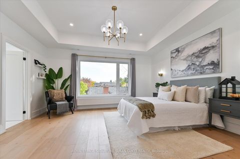 Photo 19 at 32 Treadway Boulevard, East York, Toronto