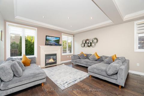 Photo 10 at 3213 Preserve Drive, GO Glenorchy, Oakville