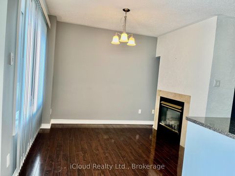 Photo 9 at 40 Glenashton Drive, RO River Oaks, Oakville