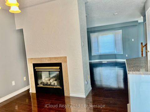 Photo 10 at 40 Glenashton Drive, RO River Oaks, Oakville