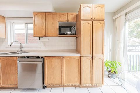 Photo 9 at 21 Brimstone Crescent, Agincourt North, Toronto