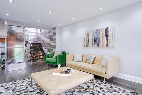 Photo 4 at 1A Roblin Avenue, East York, Toronto