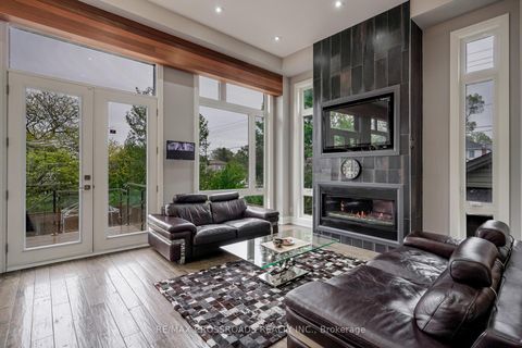 Photo 13 at 1A Roblin Avenue, East York, Toronto