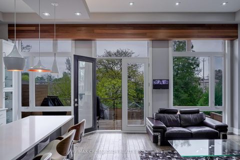 Photo 17 at 1A Roblin Avenue, East York, Toronto