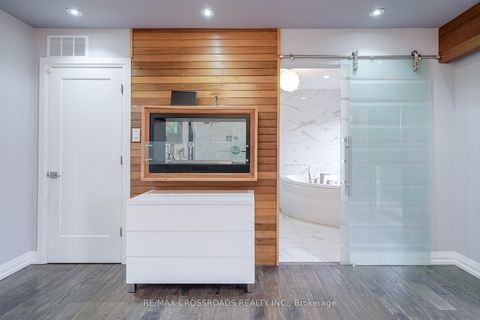 Photo 25 at 1A Roblin Avenue, East York, Toronto