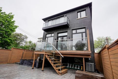 Photo 46 at 1A Roblin Avenue, East York, Toronto