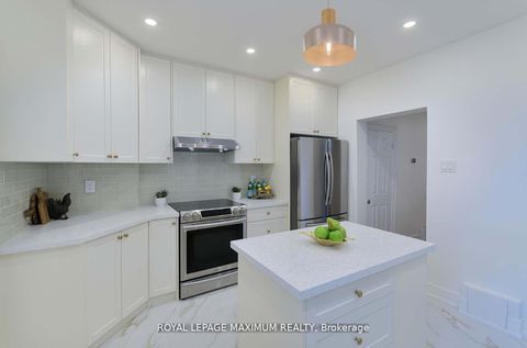 Photo 10 at 132 Wallace Avenue, Junction, Toronto