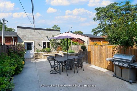 Photo 32 at 132 Wallace Avenue, Junction, Toronto