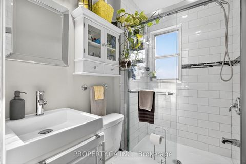Photo 11 at 358 McRoberts Avenue, Fairbank, Toronto