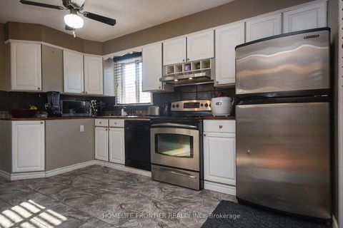 Photo 6 at 109 Darlingside Drive, West Hill, Toronto