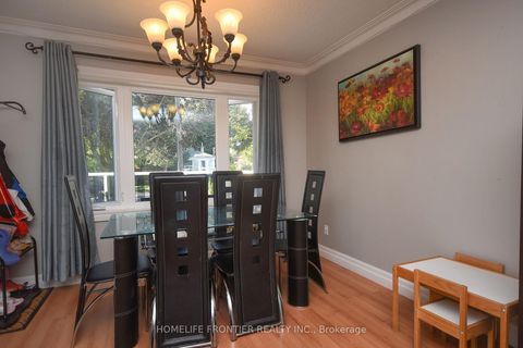 Photo 11 at 109 Darlingside Drive, West Hill, Toronto