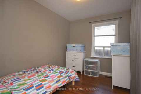 Photo 12 at 109 Darlingside Drive, West Hill, Toronto