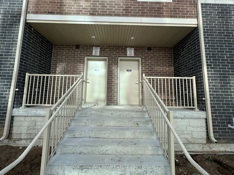 Photo 2 at 49 - 31 Honeycrisp Crescent, Vaughan Corporate Centre, Vaughan