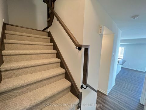 Photo 16 at 49 - 31 Honeycrisp Crescent, Vaughan Corporate Centre, Vaughan