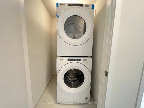 Photo 18 at 49 - 31 Honeycrisp Crescent, Vaughan Corporate Centre, Vaughan