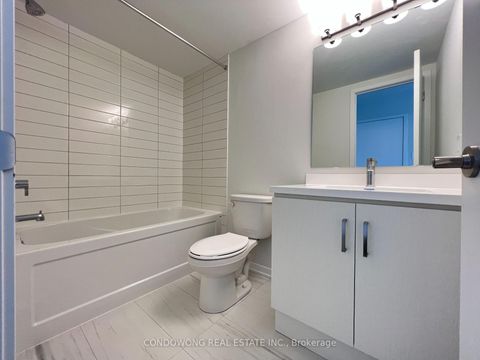 Photo 22 at 49 - 31 Honeycrisp Crescent, Vaughan Corporate Centre, Vaughan