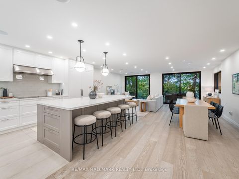 Photo 3 at 11 Craig Crescent, Leaside, Toronto