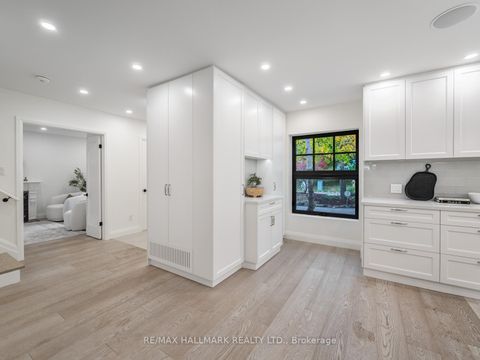 Photo 5 at 11 Craig Crescent, Leaside, Toronto