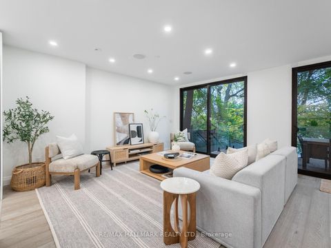 Photo 9 at 11 Craig Crescent, Leaside, Toronto