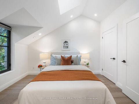 Photo 24 at 11 Craig Crescent, Leaside, Toronto