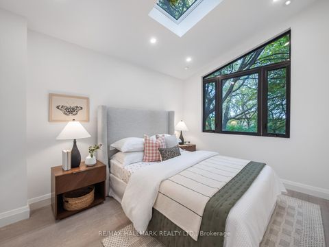 Photo 27 at 11 Craig Crescent, Leaside, Toronto