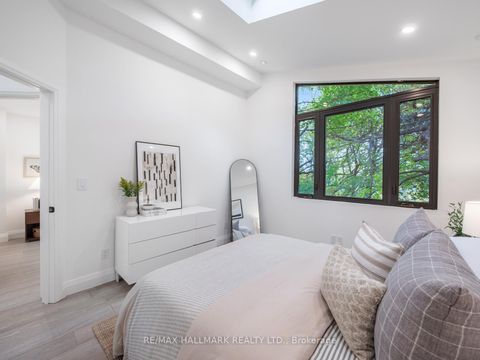 Photo 29 at 11 Craig Crescent, Leaside, Toronto