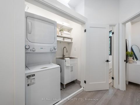 Photo 31 at 11 Craig Crescent, Leaside, Toronto