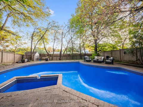 Photo 45 at 11 Craig Crescent, Leaside, Toronto