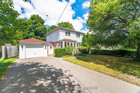 Photo 1 at 77 Bedford Park Avenue, Crosby, Richmond Hill