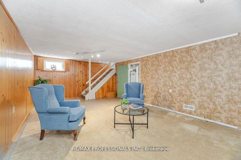 Photo 25 at 77 Bedford Park Avenue, Crosby, Richmond Hill