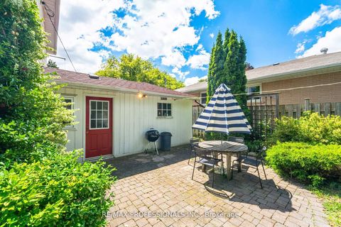 Photo 33 at 77 Bedford Park Avenue, Crosby, Richmond Hill