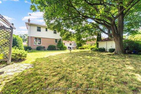 Photo 36 at 77 Bedford Park Avenue, Crosby, Richmond Hill